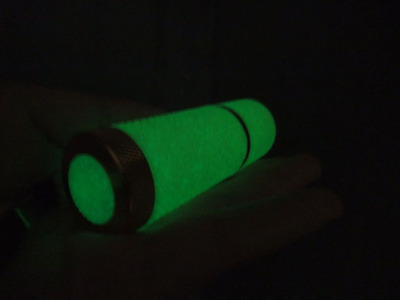 超亮夜光9LED手电筒 功能、设计与采购指南